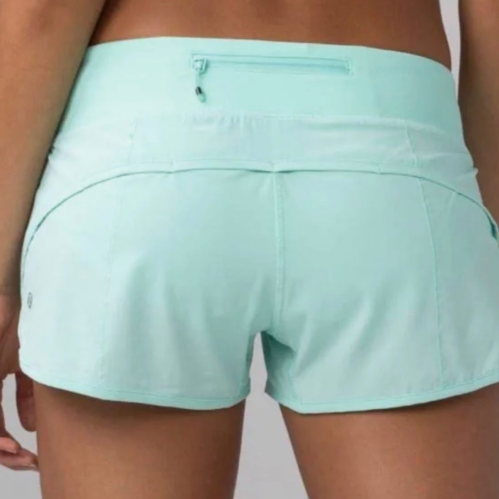 Lululemon Speed Up Low-Rise Short 2.5 inch in Tonic Sea - Size 2